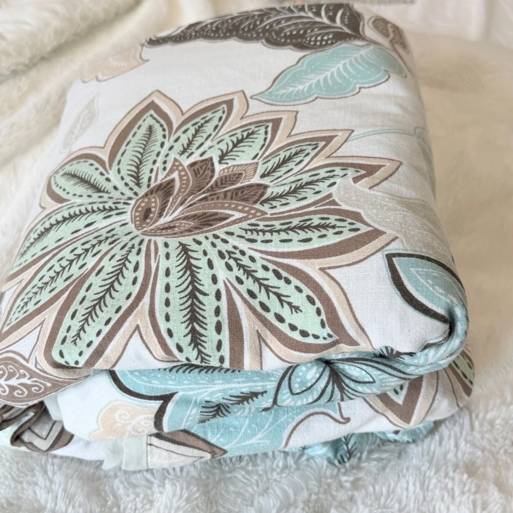 Threshold King Floral Medallion  Reversable Duvet Cover 100% Cotton